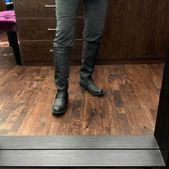 Black knee high riding boots - Picture 6 of 8